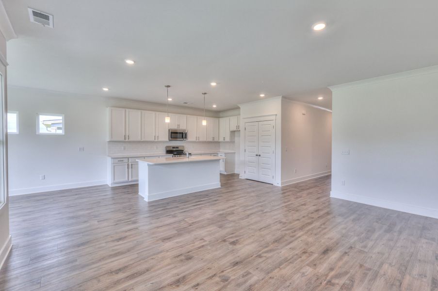 *Photo of Cleveland Plan. Design Features may vary per community.