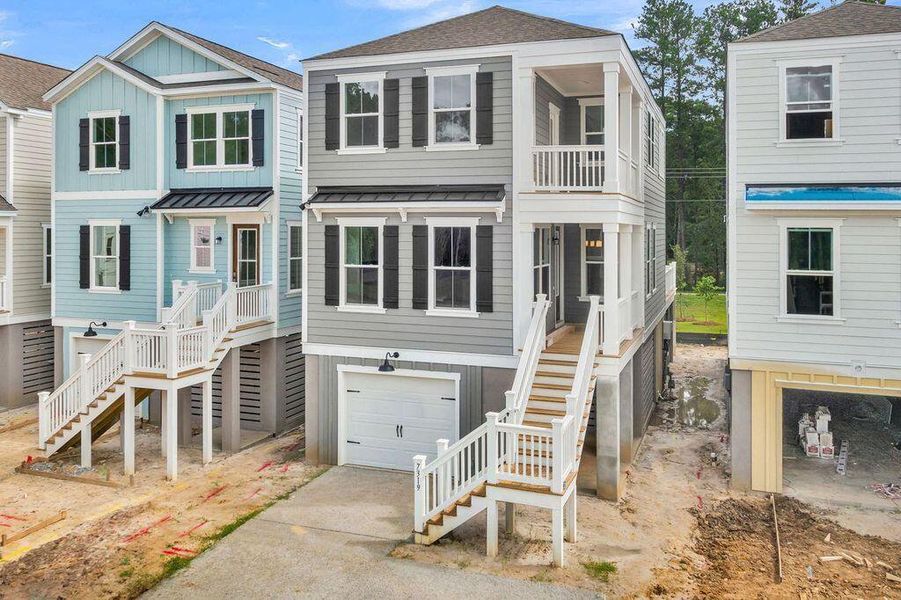 Exterior details and patio area of a home in Heron Preserve, Hanahan (Image 21).