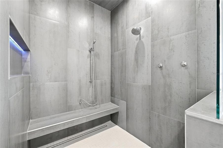 Close-up of interior finishes inside a home in , Winter Haven (Image 22).