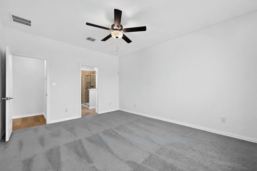 Spacious, unfurnished interior of a new home in Parks at Foster Crossing, Anna (Image 19).
