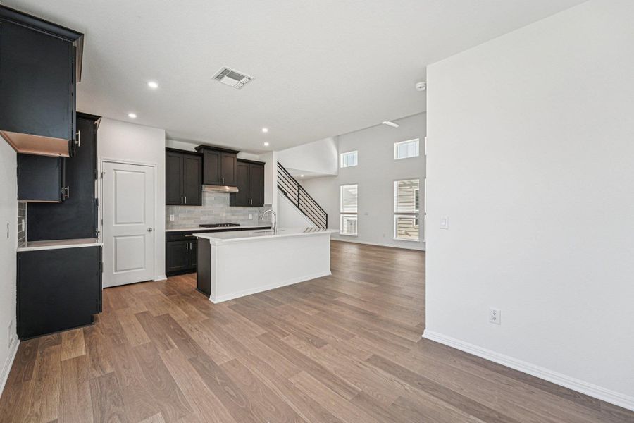 Furnished interior view inside a new home in Porter Country, Buda (Image 12).
