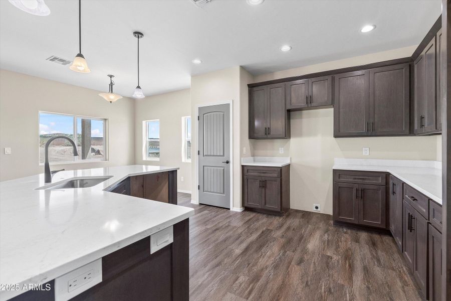 13-Kitchen 13-Kitchen