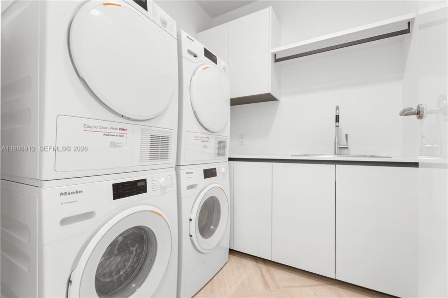 Furnished interior view inside a new home in , Miami (Image 14).