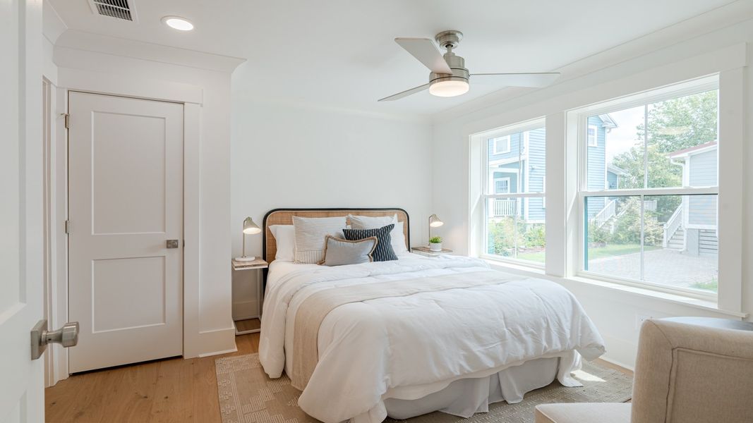 Representative furnished interior of a home built from the Ashford by DRB Homes in Grants Court, Charleston (Image 17).