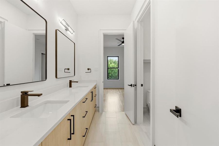 Furnished interior view inside a new home in , Dallas (Image 11).
