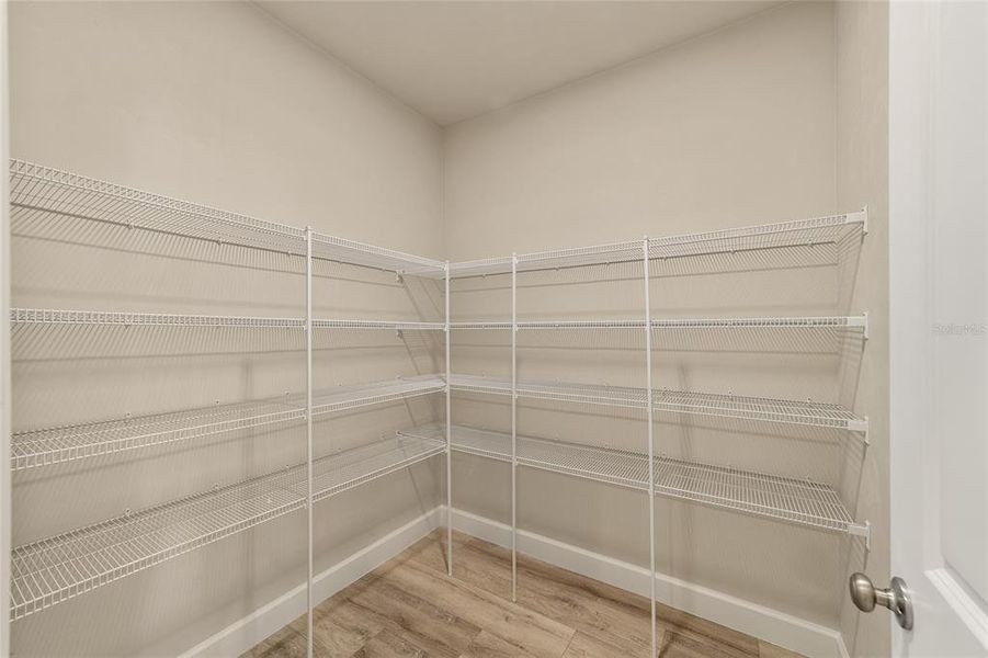 Spacious, unfurnished interior of a new home in , Gainesville (Image 20).