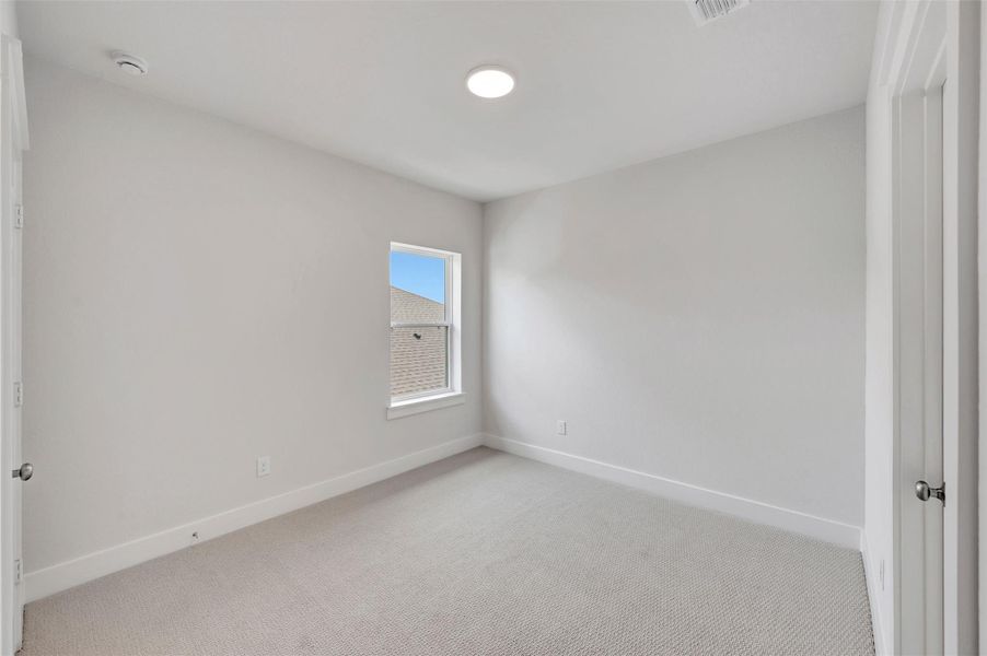 Spacious, unfurnished interior of a new home in Elyson - Reserve Collection, Katy (Image 27).