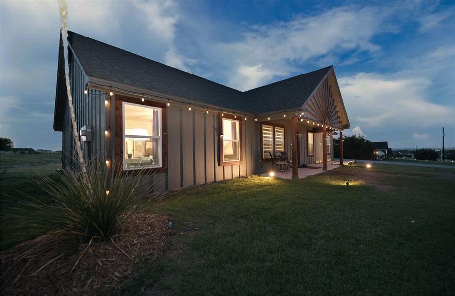 Front elevation - side view Front elevation - side view