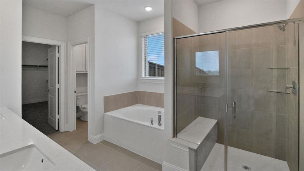 Furnished interior view inside a new home in The Landing at Hidden Lakes, McKinney (Image 8). Furnished interior view inside a new home in The Landing at Hidden Lakes, McKinney (Image 8).