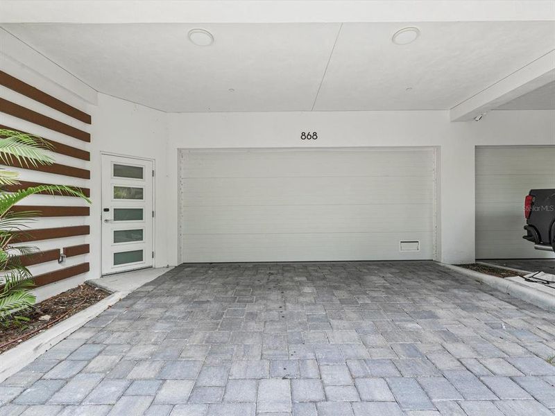 Exterior details and patio area of a home in , Clearwater (Image 28).
