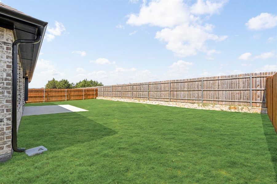 Exterior details and patio area of a home in Mockingbird Heights Classic 60, Midlothian (Image 3). Exterior details and patio area of a home in Mockingbird Heights Classic 60, Midlothian (Image 3).