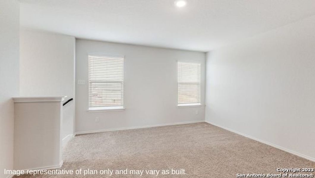 Spacious, unfurnished interior of a new home in Winding Creek, New Braunfels (Image 16).
