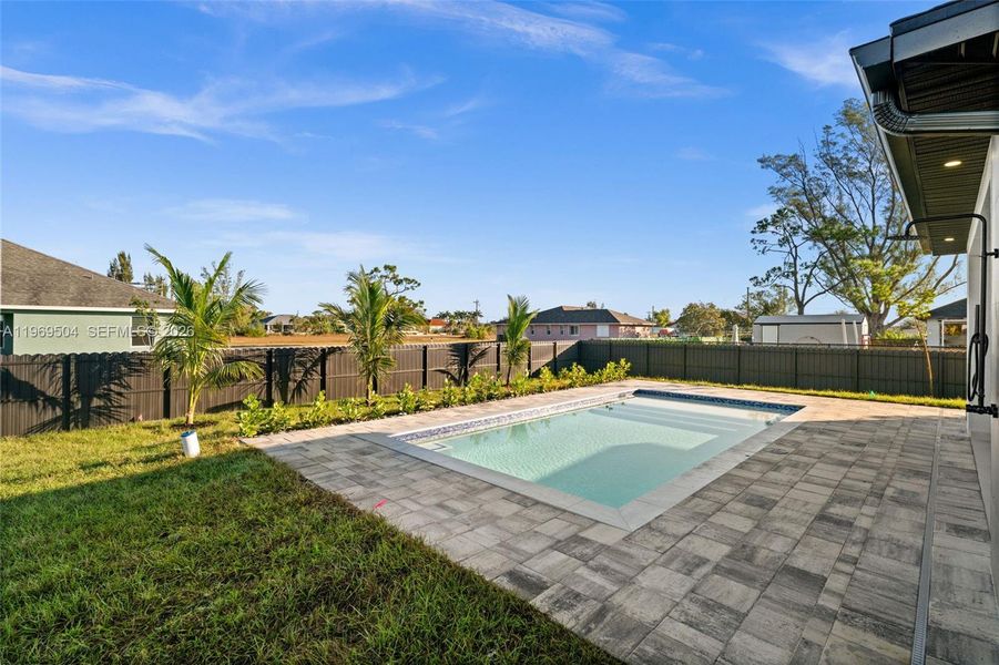 Exterior details and patio area of a home in , Cape Coral (Image 28).