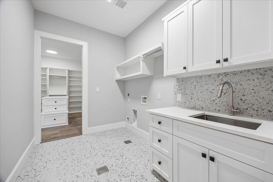 Furnished interior view inside a new home in , Houston (Image 14).