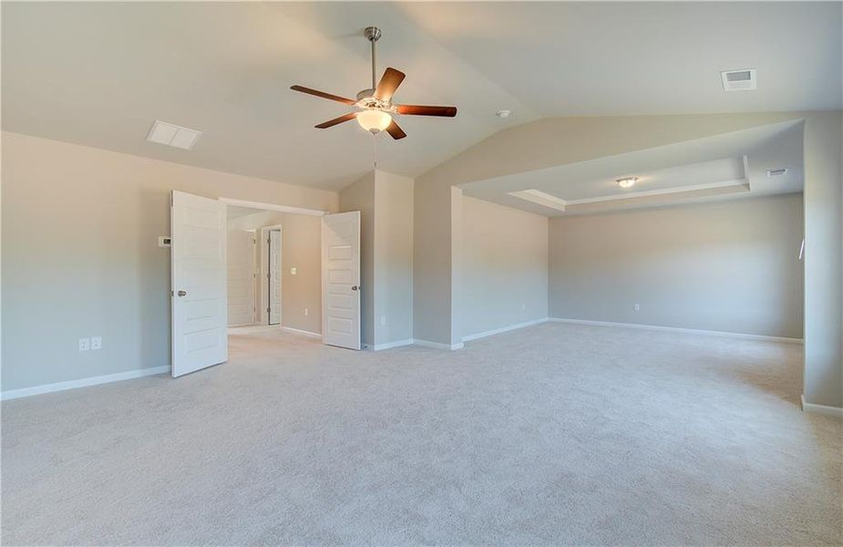 Spacious, unfurnished interior of a new home in Cambria at Traditions, Hampton (Image 13). Spacious, unfurnished interior of a new home in Cambria at Traditions, Hampton (Image 13).