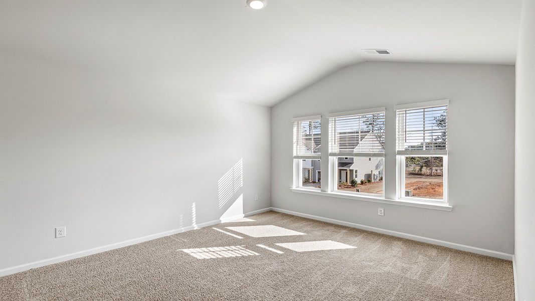 Spacious, unfurnished interior of a new home in Marion Village, Santee (Image 20).