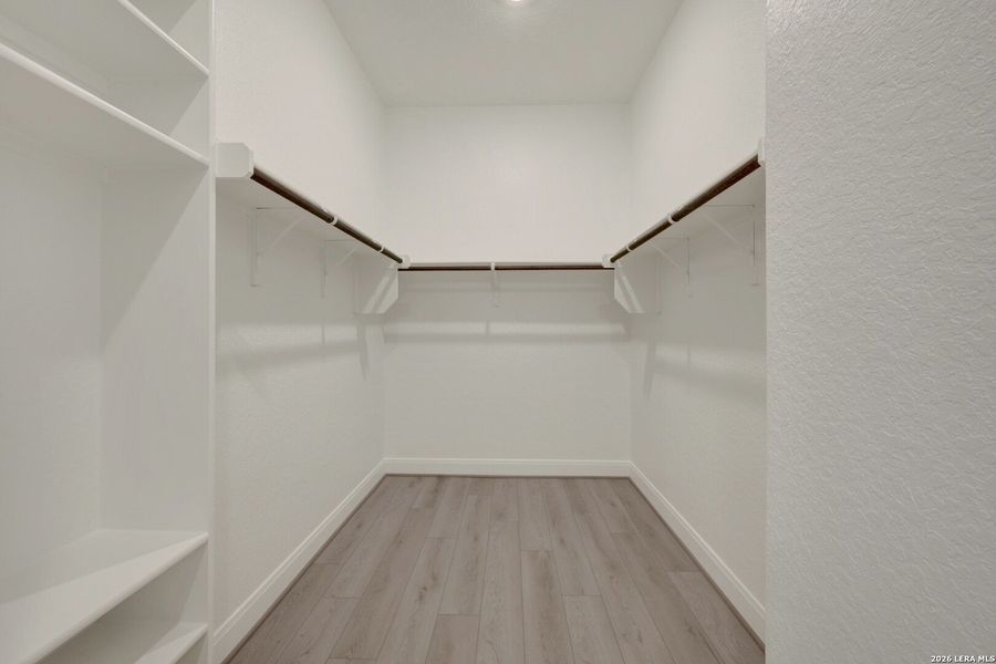 Spacious, unfurnished interior of a new home in , New Braunfels (Image 17).