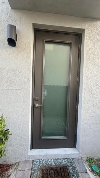 NEXT-GEN SUITE WITH ITS OWN PRIVATE ENTRANCE!