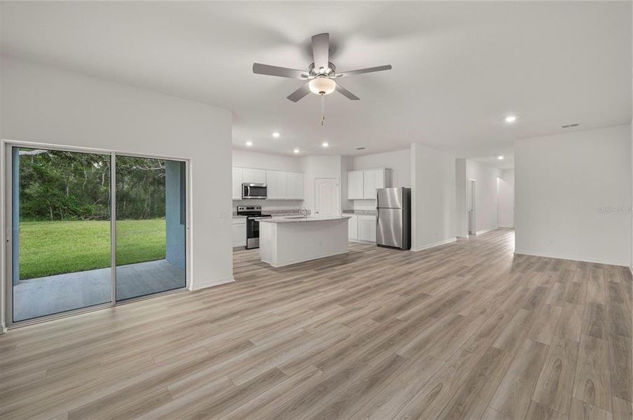 Spacious, unfurnished interior of a new home in Poinciana, Poinciana (Image 12).