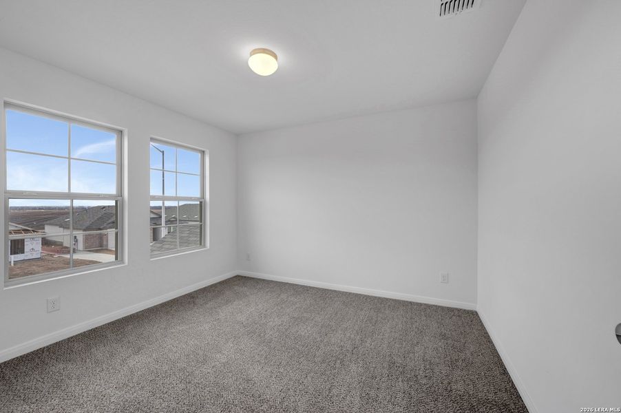 Spacious, unfurnished interior of a new home in Greenspoint Heights, Seguin (Image 24).
