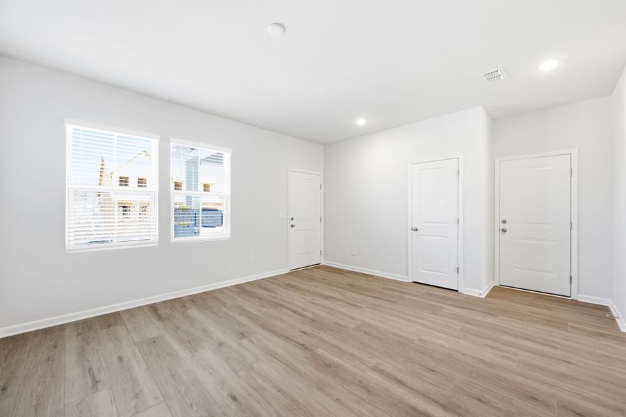 Spacious, unfurnished interior of a new home in Grand Arbor, Blythewood (Image 34).