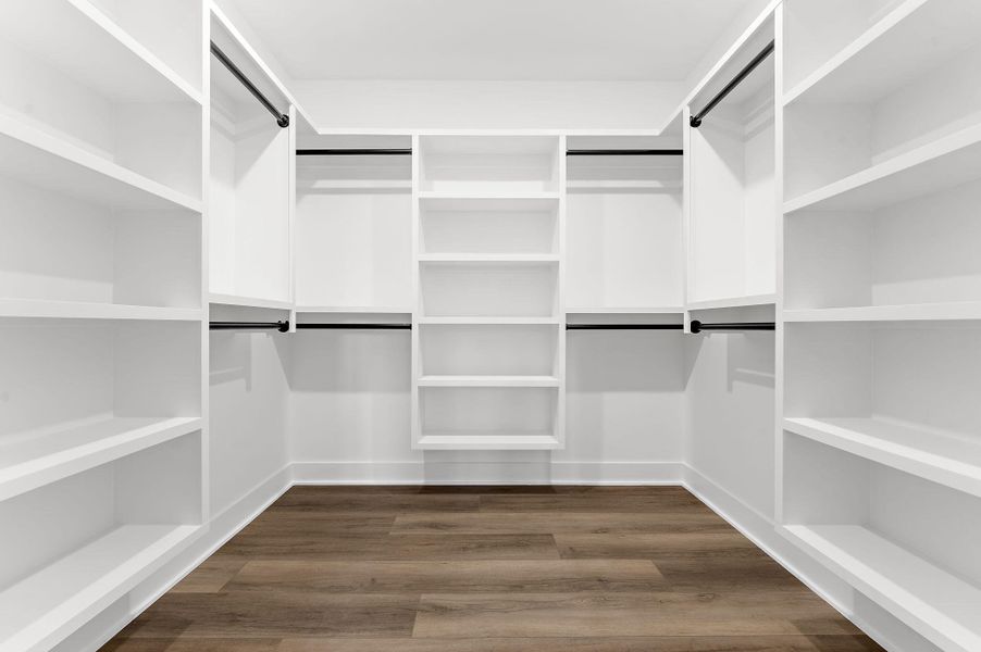 Image 85 of a home in .