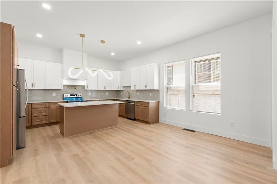 Furnished interior view inside a new home in , Atlanta (Image 7).