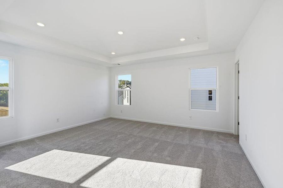 Spacious, unfurnished interior of a new home in Falls Creek, Flowery Branch (Image 21).