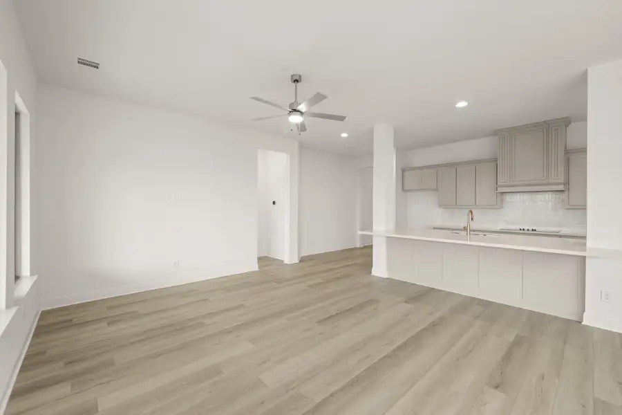 Spacious, unfurnished interior of a new home in Vista Point, Grandview (Image 22). Spacious, unfurnished interior of a new home in Vista Point, Grandview (Image 22).