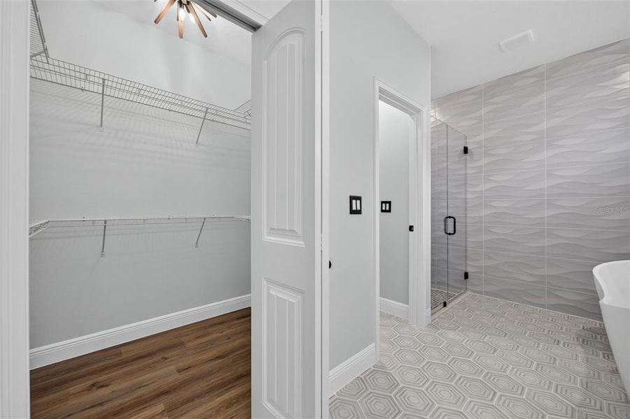 Spacious, unfurnished interior of a new home in , Poinciana (Image 32).