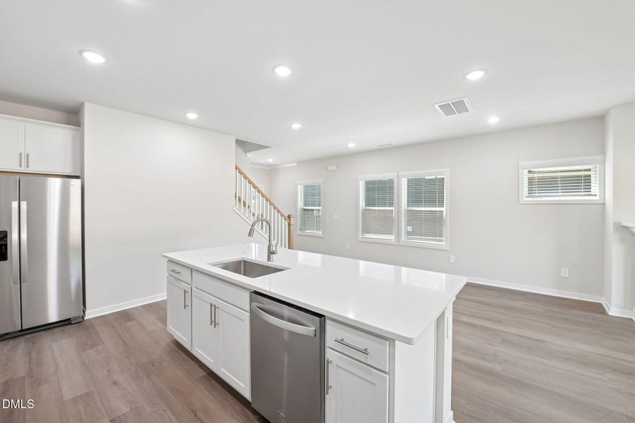 8 - Kitchen