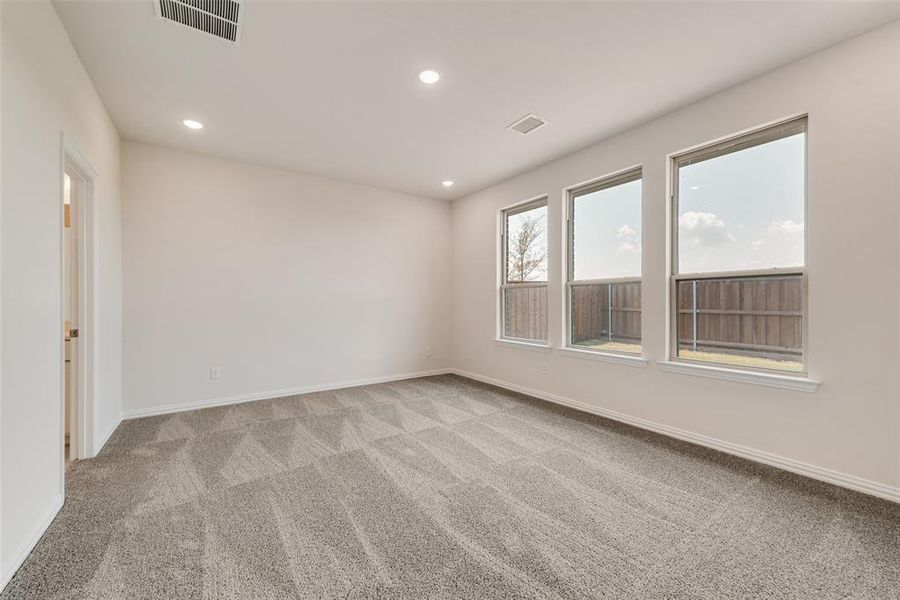 Spacious, unfurnished interior of a new home in Spiritas Ranch, Little Elm (Image 21). Spacious, unfurnished interior of a new home in Spiritas Ranch, Little Elm (Image 21).