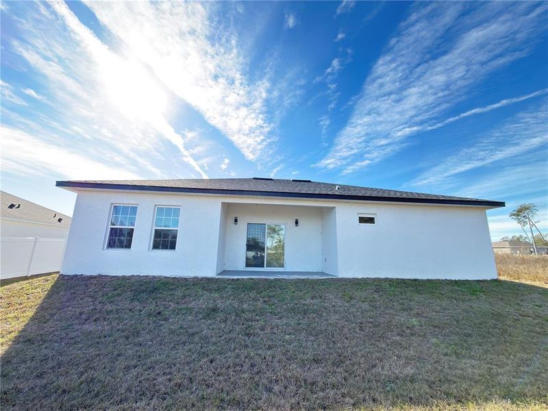 Exterior details and patio area of a home in , Ocala (Image 4).
