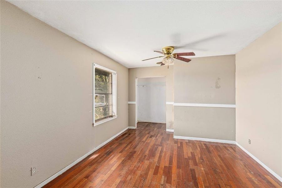 Spacious, unfurnished interior of a new home in , Brownwood (Image 28).