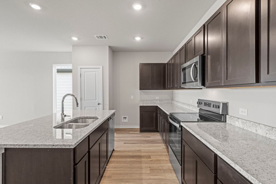 New Home in TAYLOR, TX.  - Slide 13