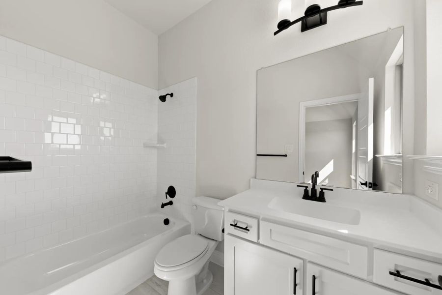 The Bracken III B Bathroom The Bracken III B Bathroom