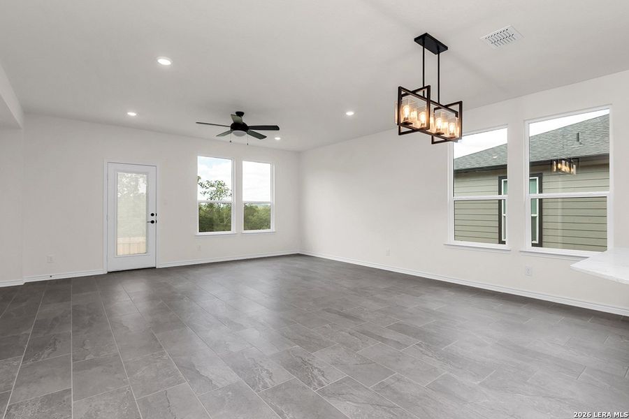 Spacious, unfurnished interior of a new home in Shoreline Park - Classic Collection, Boerne (Image 17).