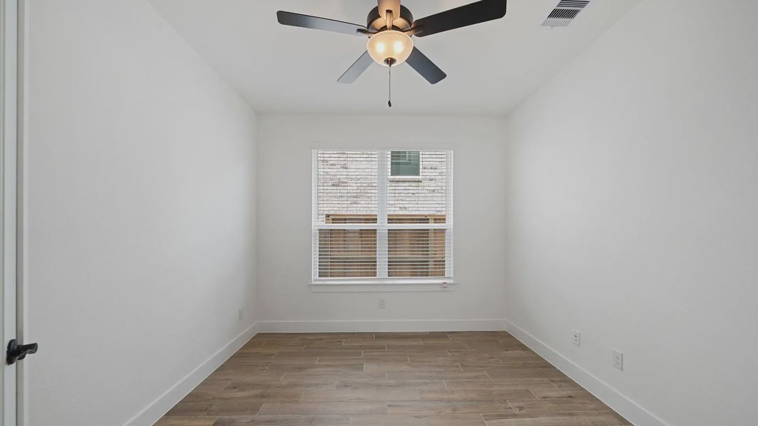 Spacious, unfurnished interior of a new home in Elyson 60's, Katy (Image 15).