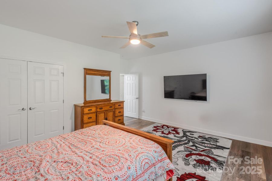 Furnished interior view inside a new home in , Statesville (Image 17).