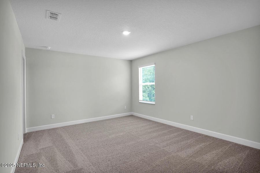 Spacious, unfurnished interior of a new home in Westport Landing, Jacksonville (Image 14).