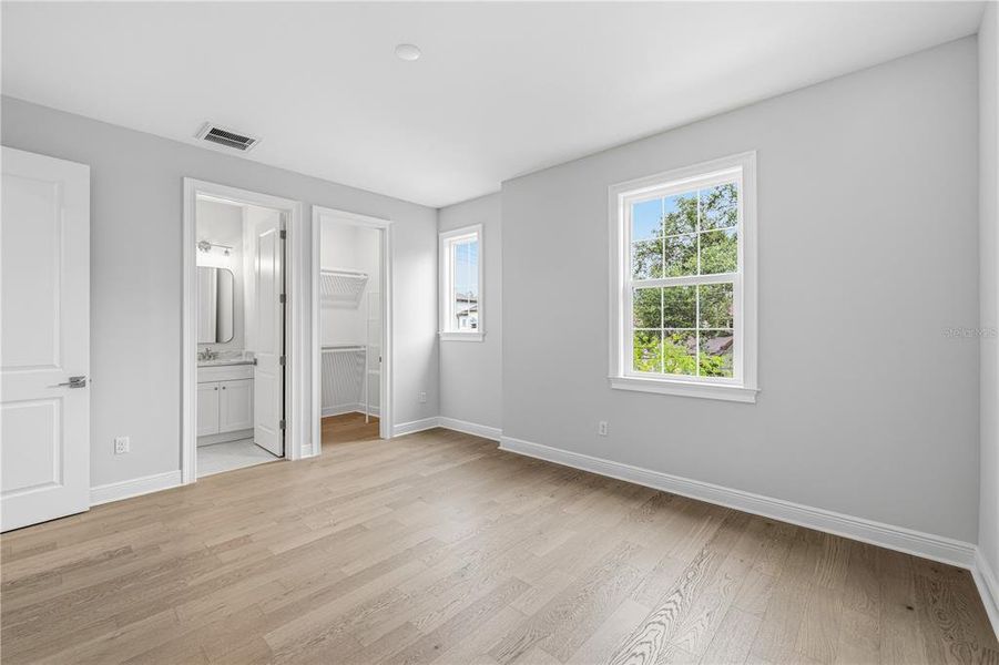 Spacious, unfurnished interior of a new home in , Tampa (Image 25). Spacious, unfurnished interior of a new home in , Tampa (Image 25).