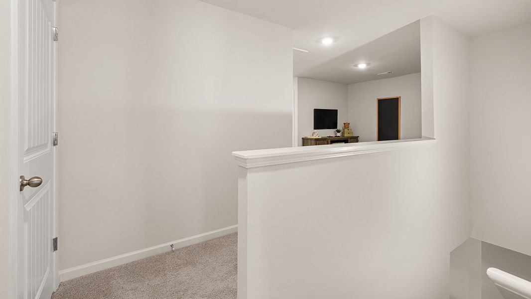 Image 47 of a home in Mountain Park. Image 47 of a home in Mountain Park.