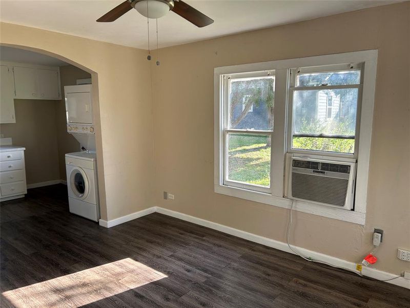 Spacious, unfurnished interior of a new home in , Whitney (Image 5).