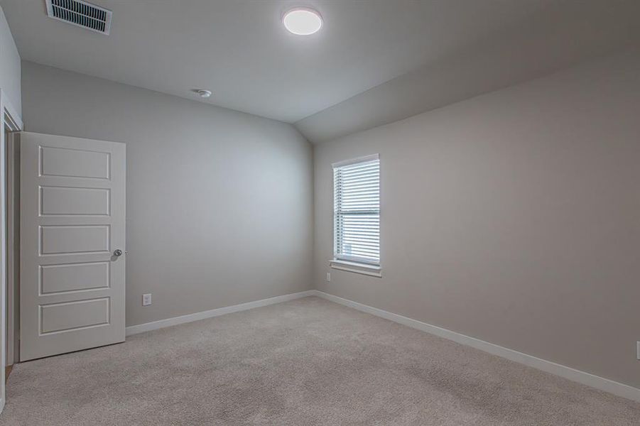 Spacious, unfurnished interior of a new home in Elevon, Lavon (Image 28).