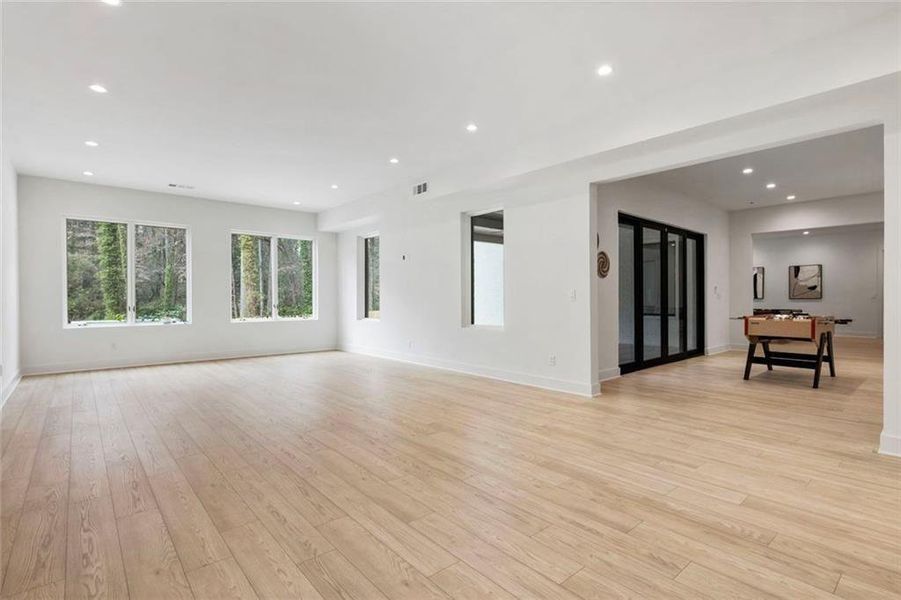 Spacious, unfurnished interior of a new home in , Sandy Springs (Image 73). Spacious, unfurnished interior of a new home in , Sandy Springs (Image 73).