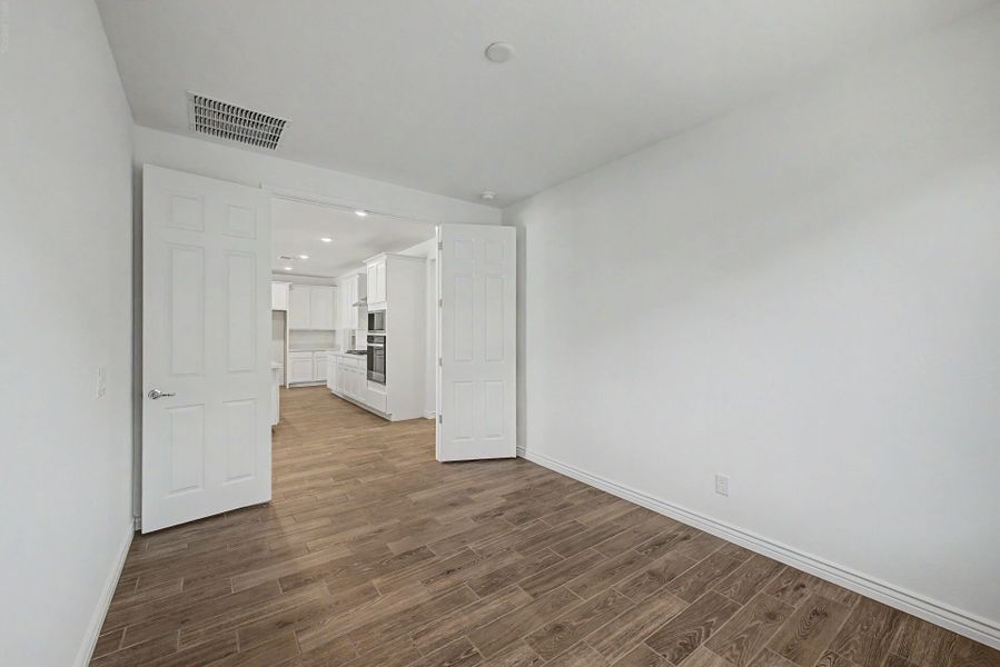Spacious, unfurnished interior of a new home in Miravida, Surprise (Image 8). Spacious, unfurnished interior of a new home in Miravida, Surprise (Image 8).