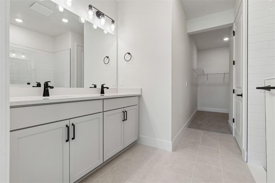 Furnished interior view inside a new home in Gracewater at Sarasota, Sarasota (Image 5).