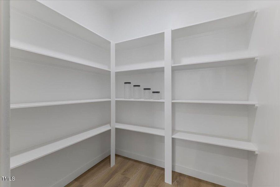 41-123-125 Ottawa Dr