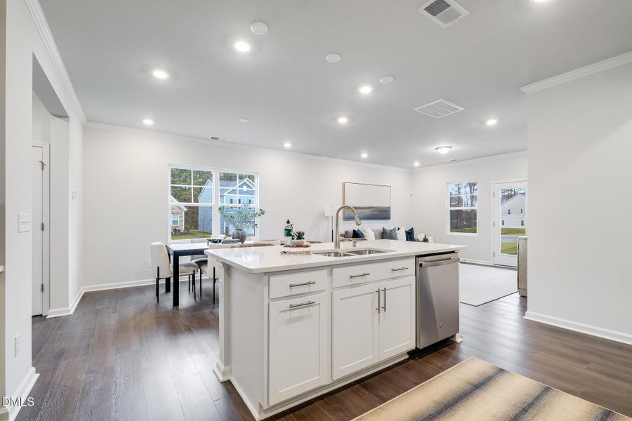 SUN_TripleCrown_Pic_Davidson-17