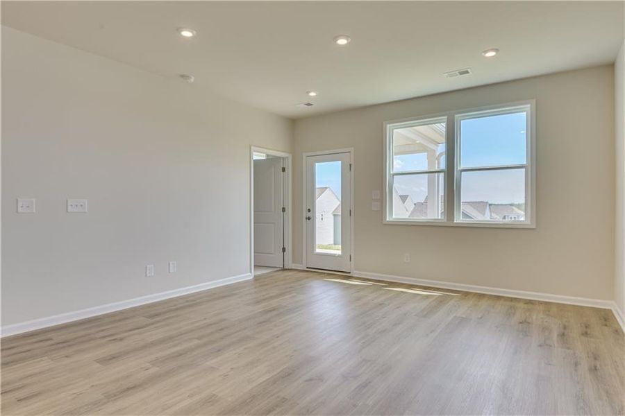 Spacious, unfurnished interior of a new home in , Powder Springs (Image 20).
